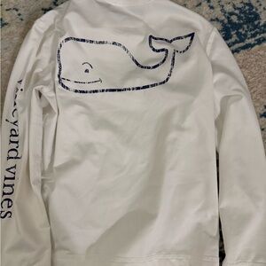 Vineyard vines white boys rashguard size 5T